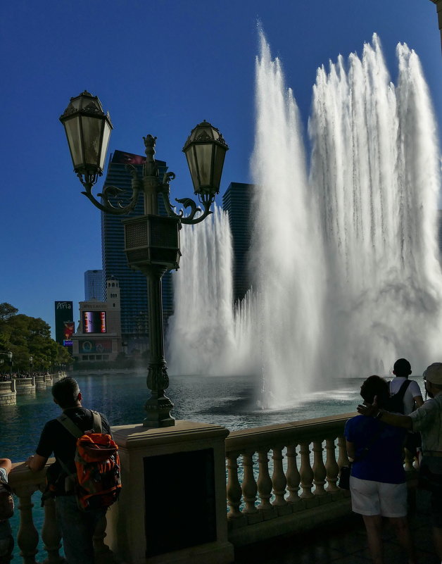 Фонтаны Белладжио до 152 м высоты (Bellagio Fountains), Лас Вегас - Юрий Поляков