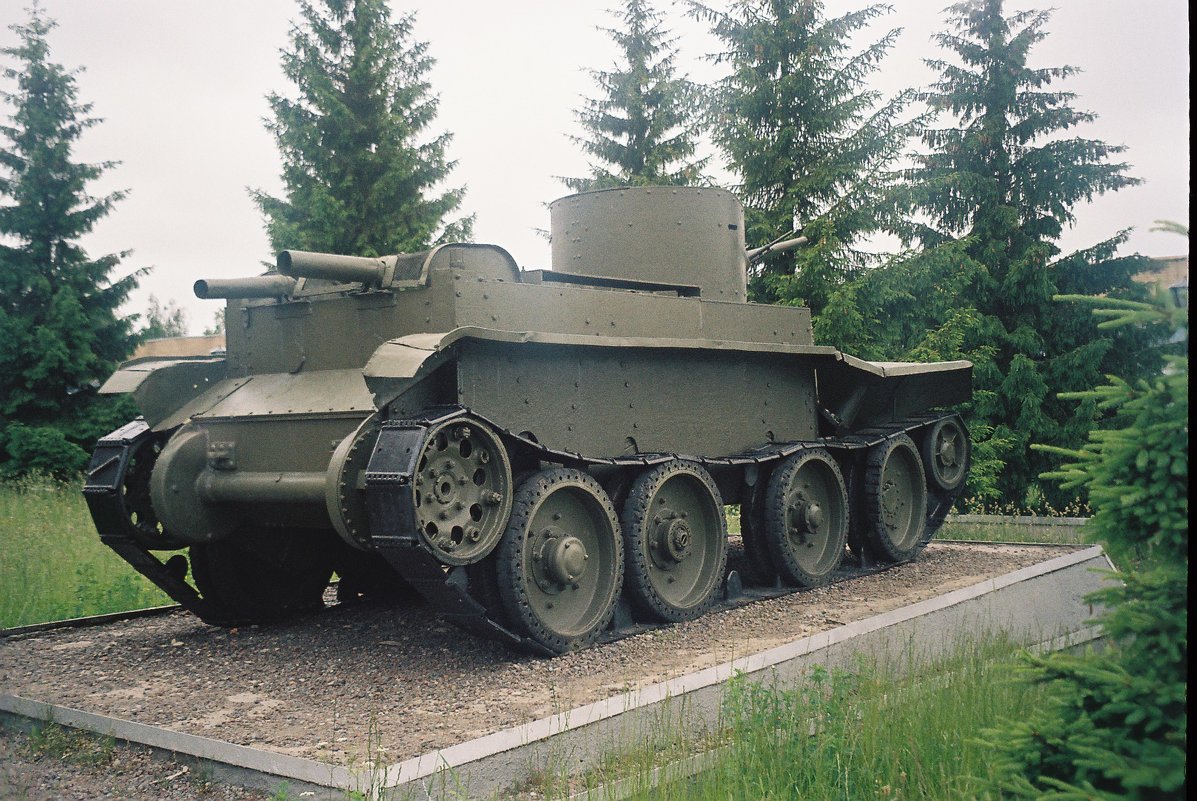 предок современных танков - Димончик 