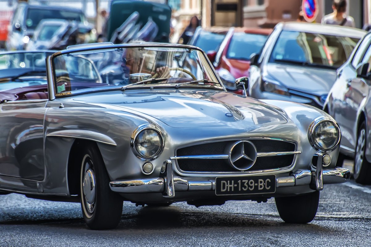 beautiful old car - Dmitry Ozersky