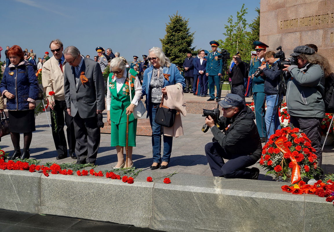 низкий поклон,Вам ветераны! - Ирина ***