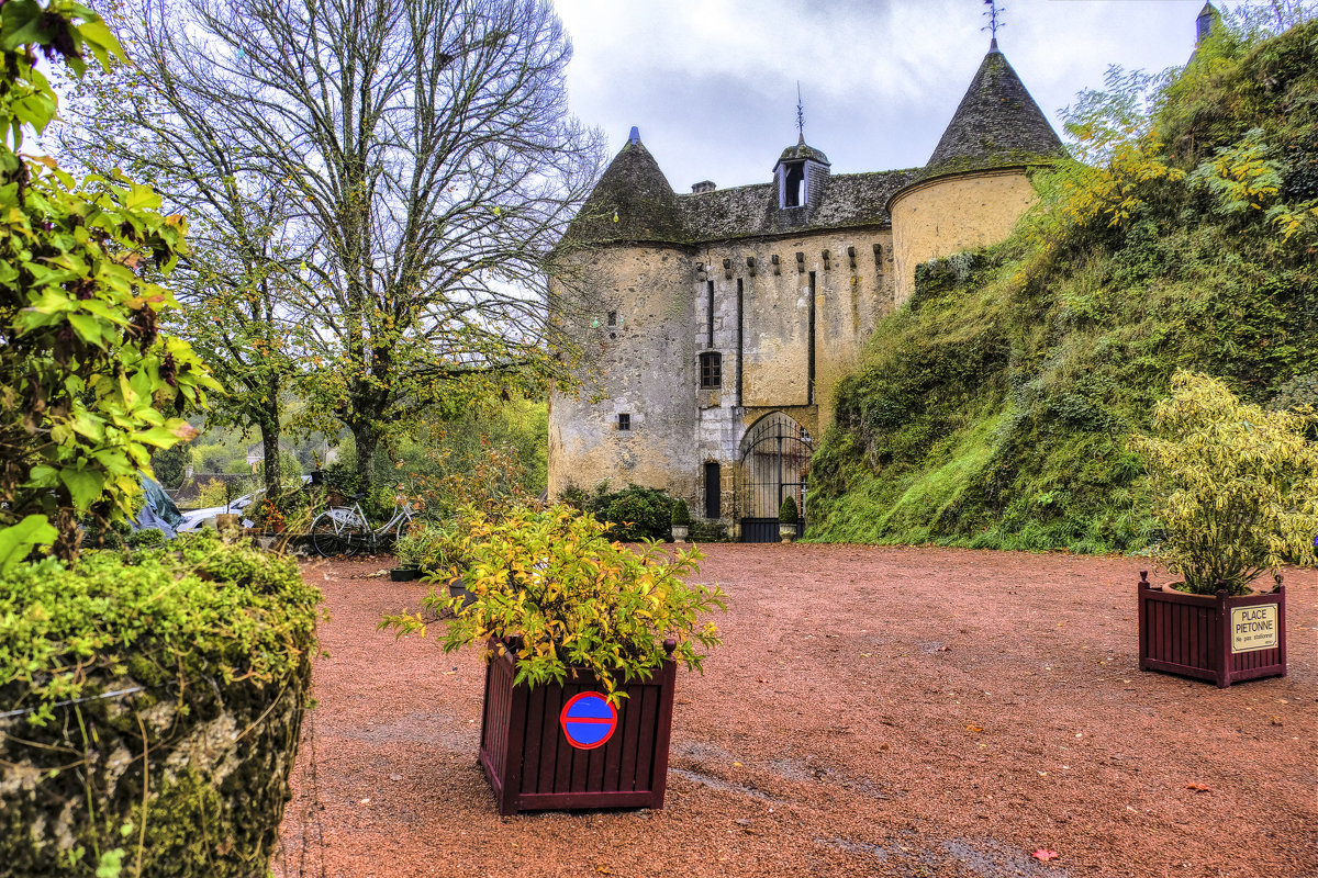 замок Гаржилесс-Дампьер (chateau de Gargilesse-Dampierre) - Георгий А