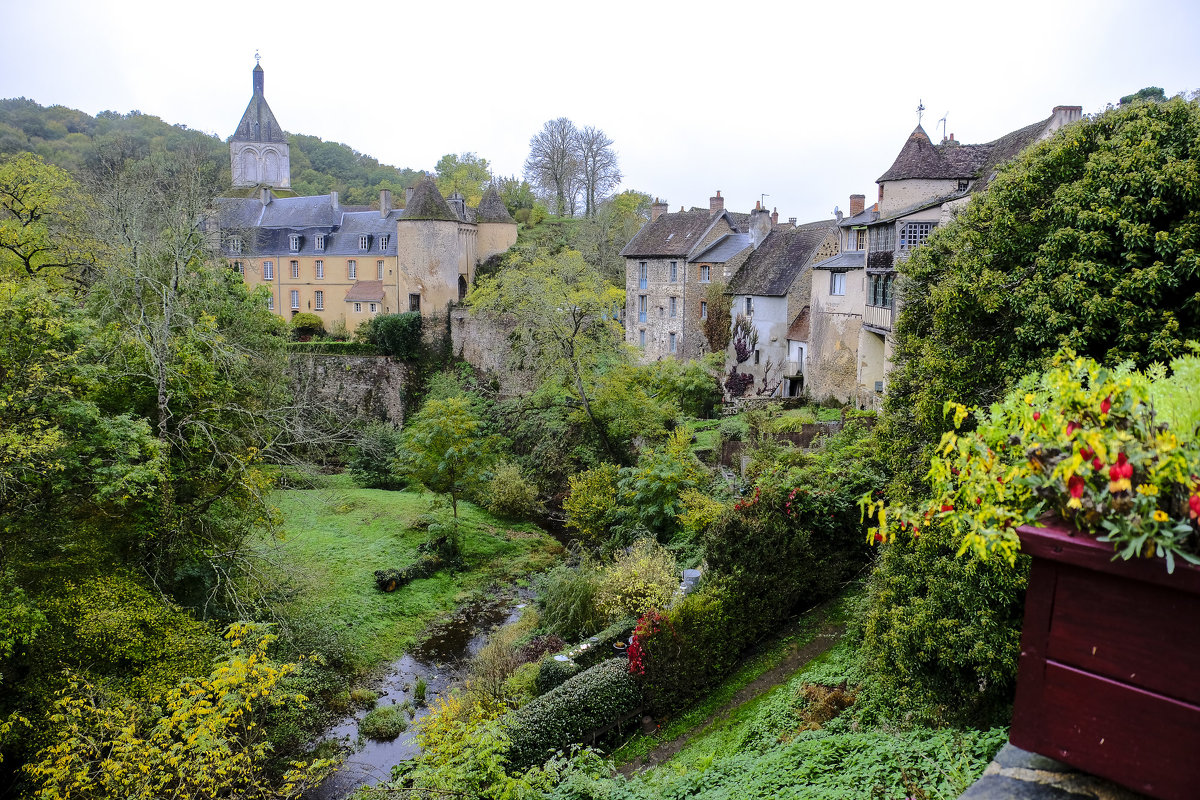 замок Гаржилесс-Дампьер (chateau de Gargiless-Dampierre) (2) - Георгий А