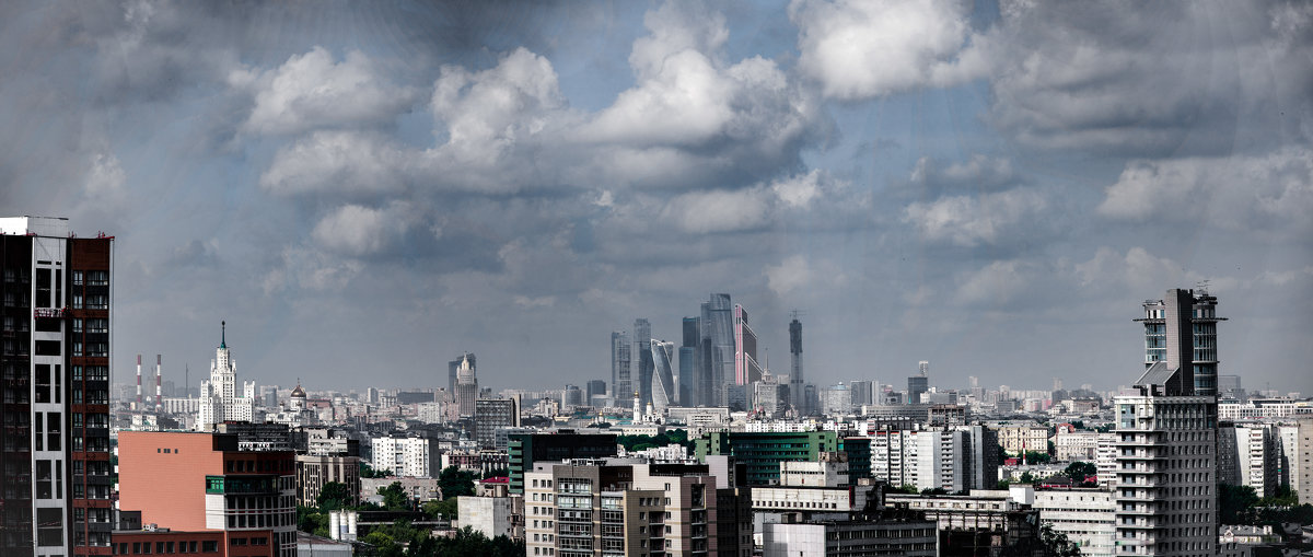 Москва небольшой компактый городок. - Анатолий Корнейчук