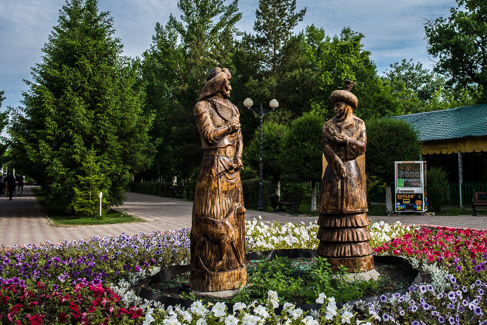 Городской парк в Уральске - Александр Облещенко