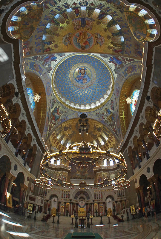 Интерьер Морского собора Кронштадта. Потолок и алтарь - Виталий Авакян