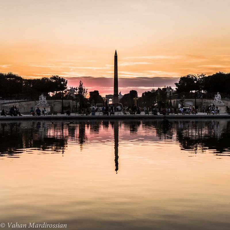 Мой Париж : Отражение заката - Ваган Мартиросян