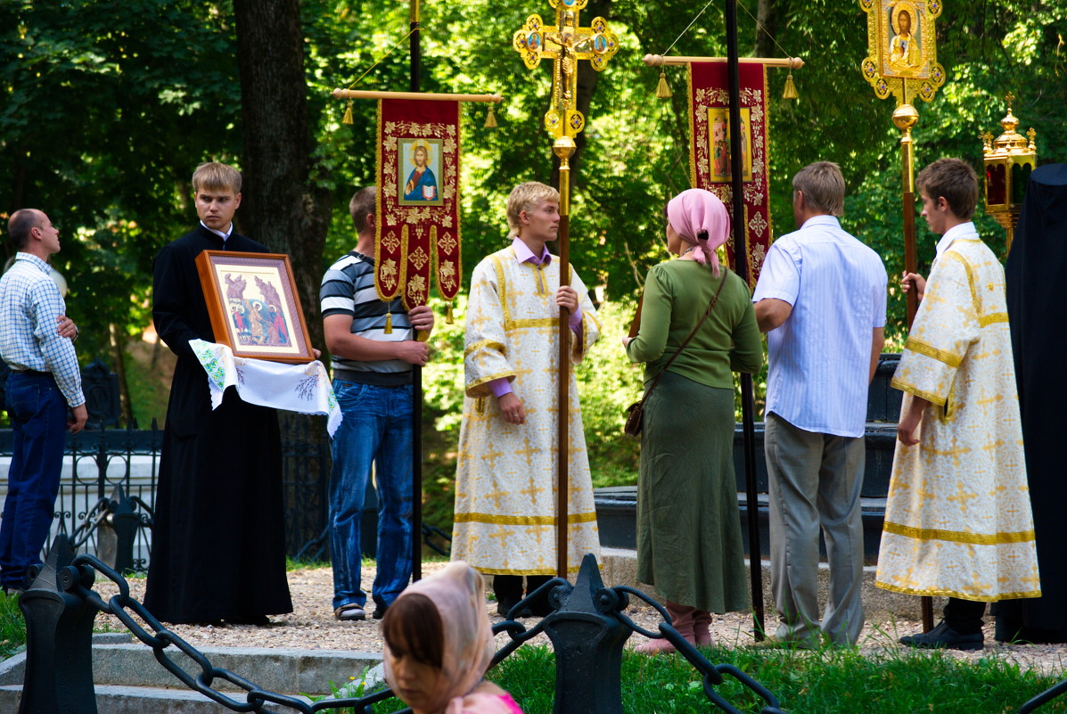 *** - Олег Семенцов