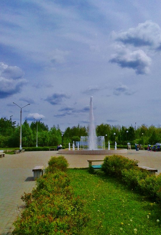 фонтан днем - Владимир 