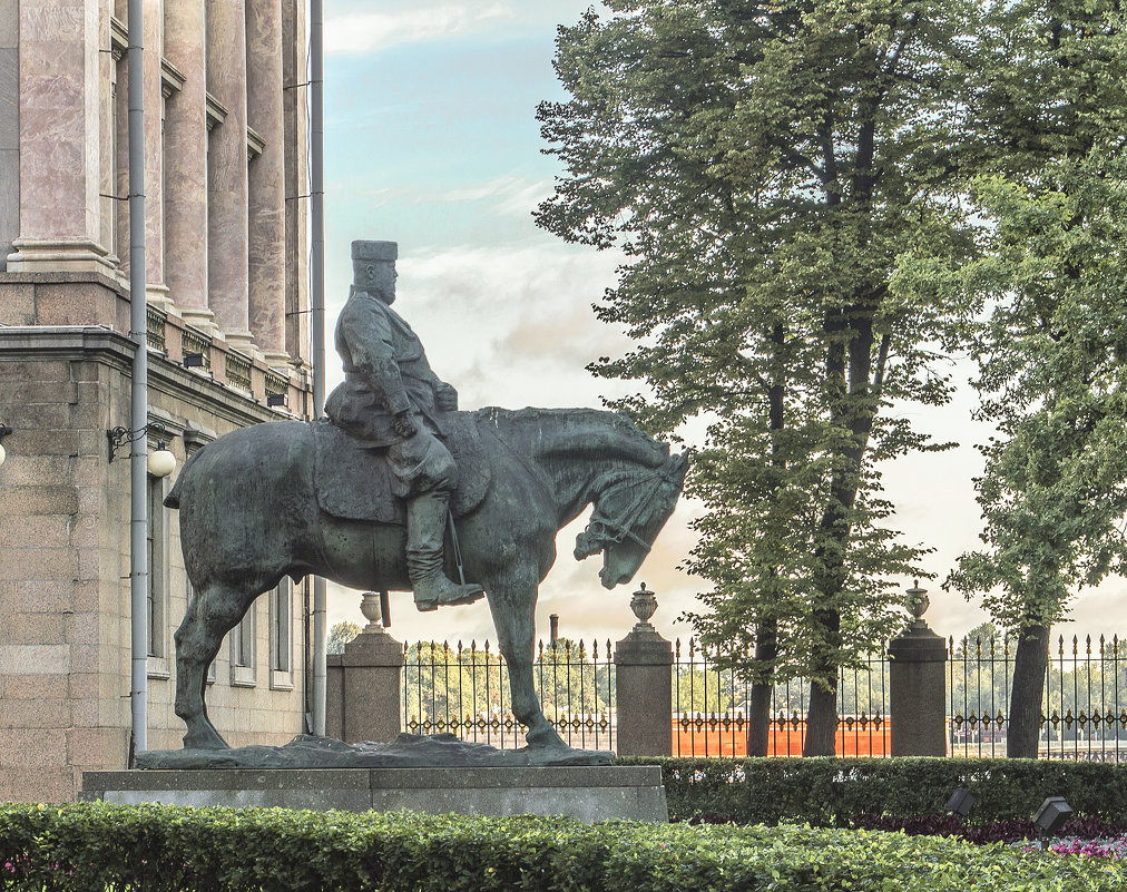 Памятник Александру III у Мраморного дворца. - bajguz igor