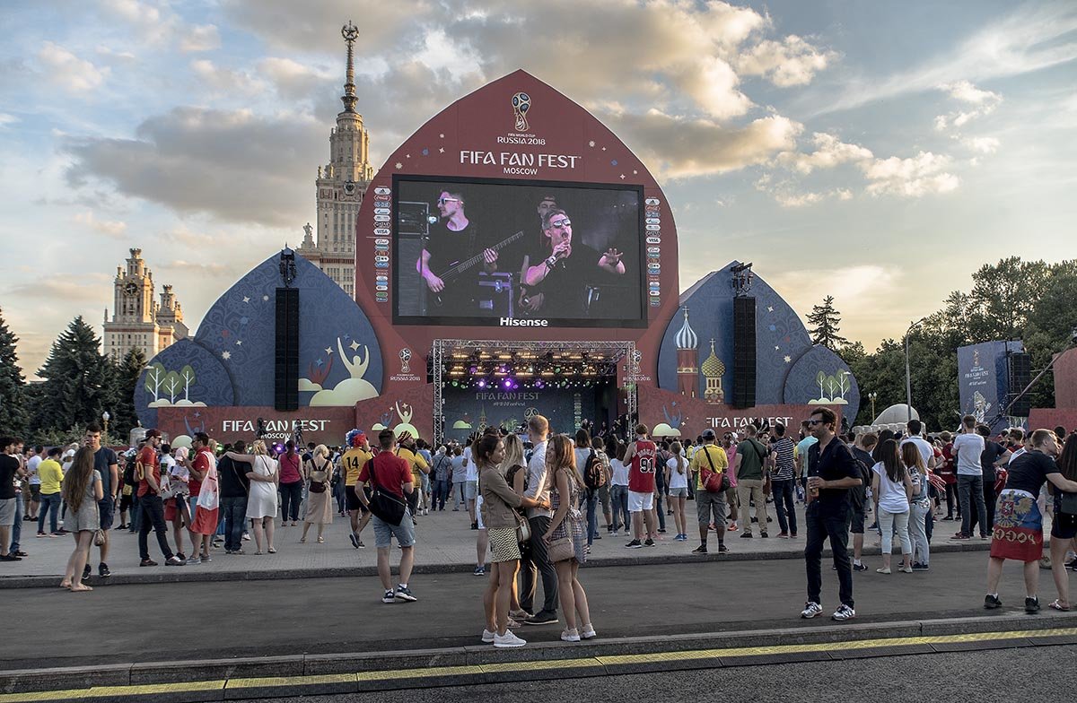 Москва. FIFA FAN FEST на Воробьёвых горах. - Игорь Олегович Кравченко