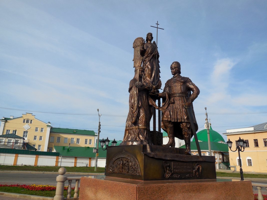 Памятник Петру и Февронии в Чебоксарах - Надежда 