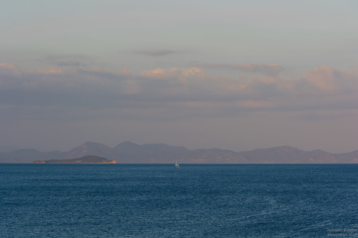 Парус в Эгейском море - Александр Руцкой