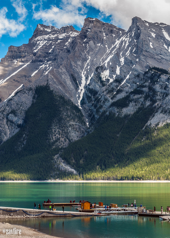 Lake Minnewanka. Alberta. Canada - Andy Zav