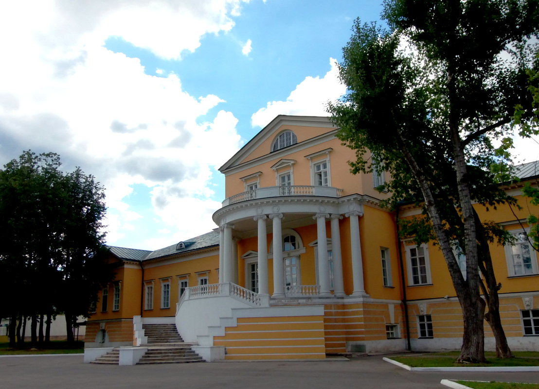 Прогулки по Москве. Городская усадьба Разумовского. - Елена 