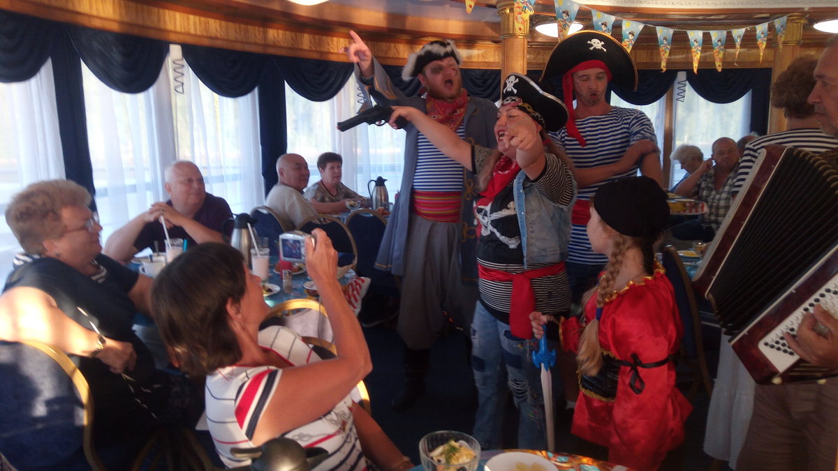 Пиратский ужин на корабле - Александр Алексеев