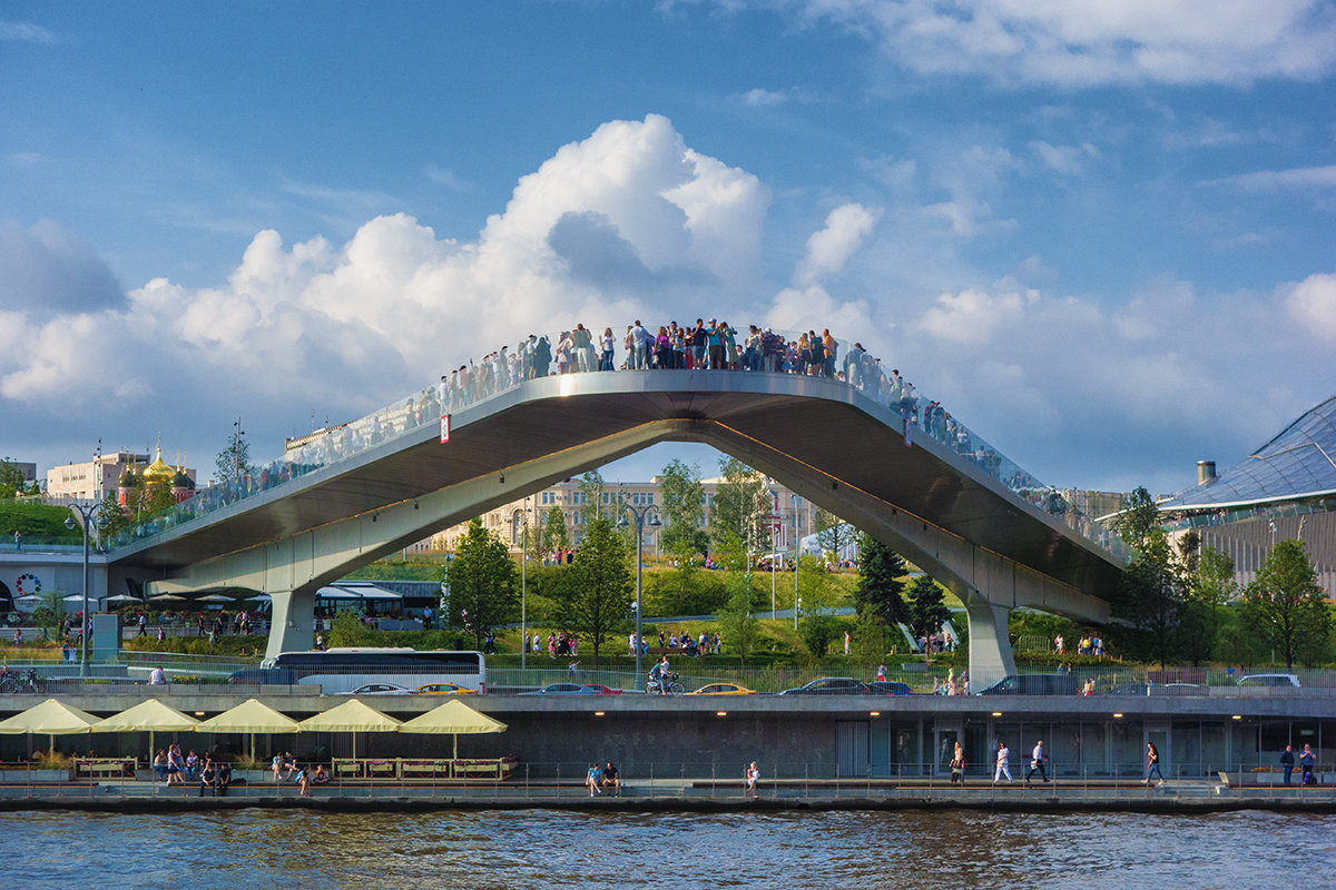 На мосту - Андрей Шаронов