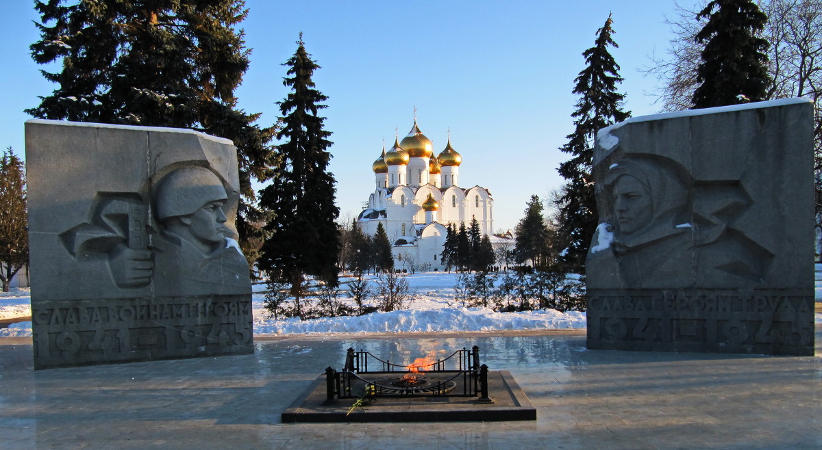 Мемориал и Храм - Андрей Тихомиров