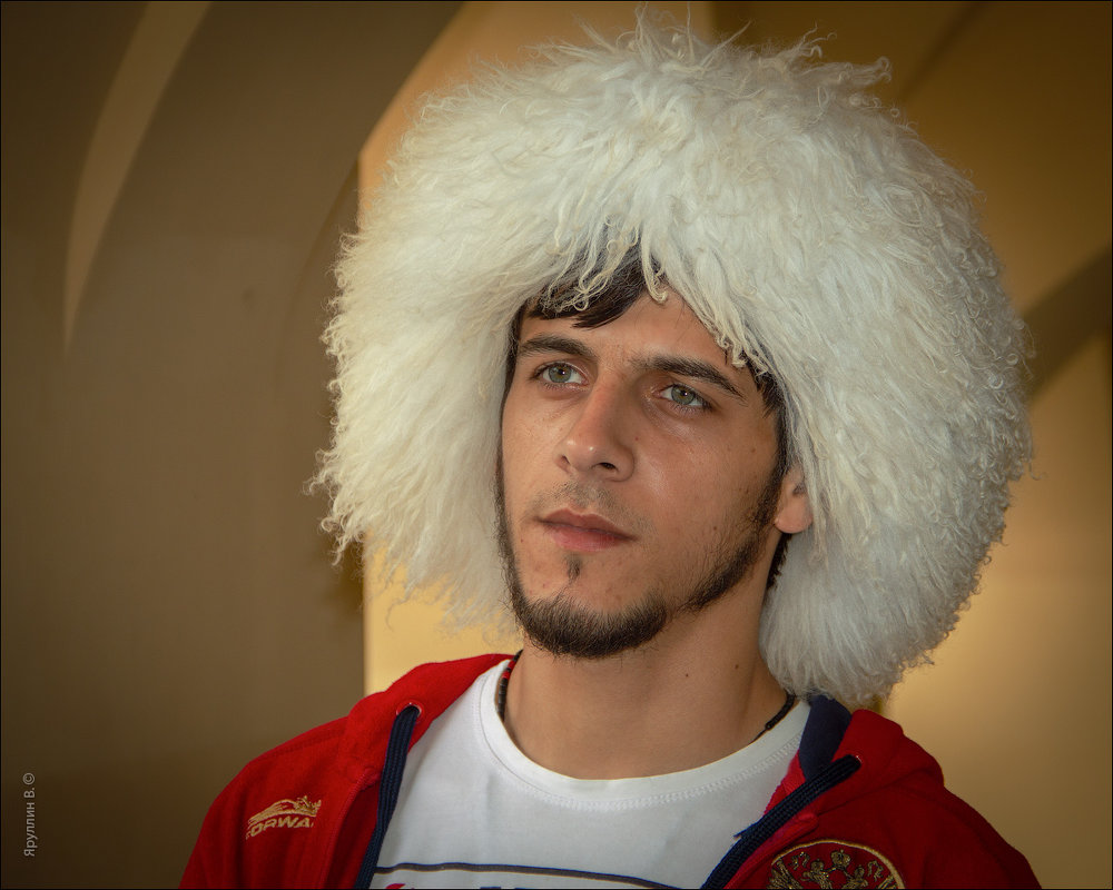 Юноша из Дагестана - Валентин Яруллин