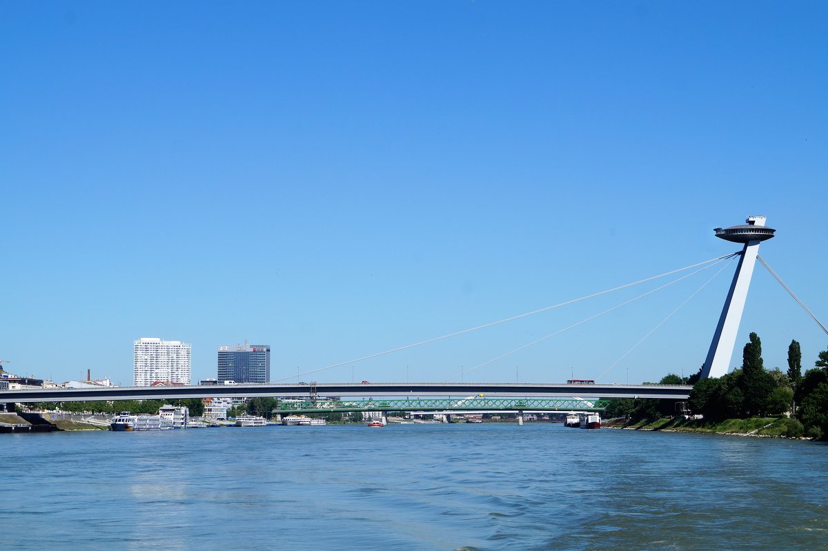 Братислава. Мост через Дунай - Gal` ka