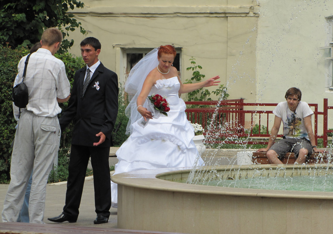 Свадьба у фонтана - ИРЭН@ .