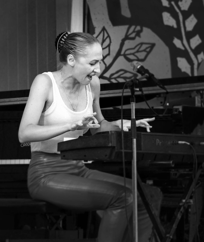 Piano-Jazz. Наталья Смирнова на фестивале Джаз в саду Эрмитаж 2018 - Виталий Авакян