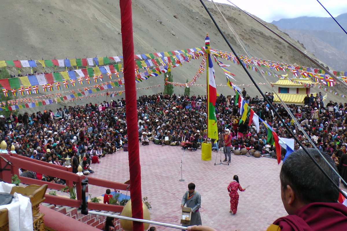 Фестиваль в Tserkarmo Gonpa - Evgeni Pa 