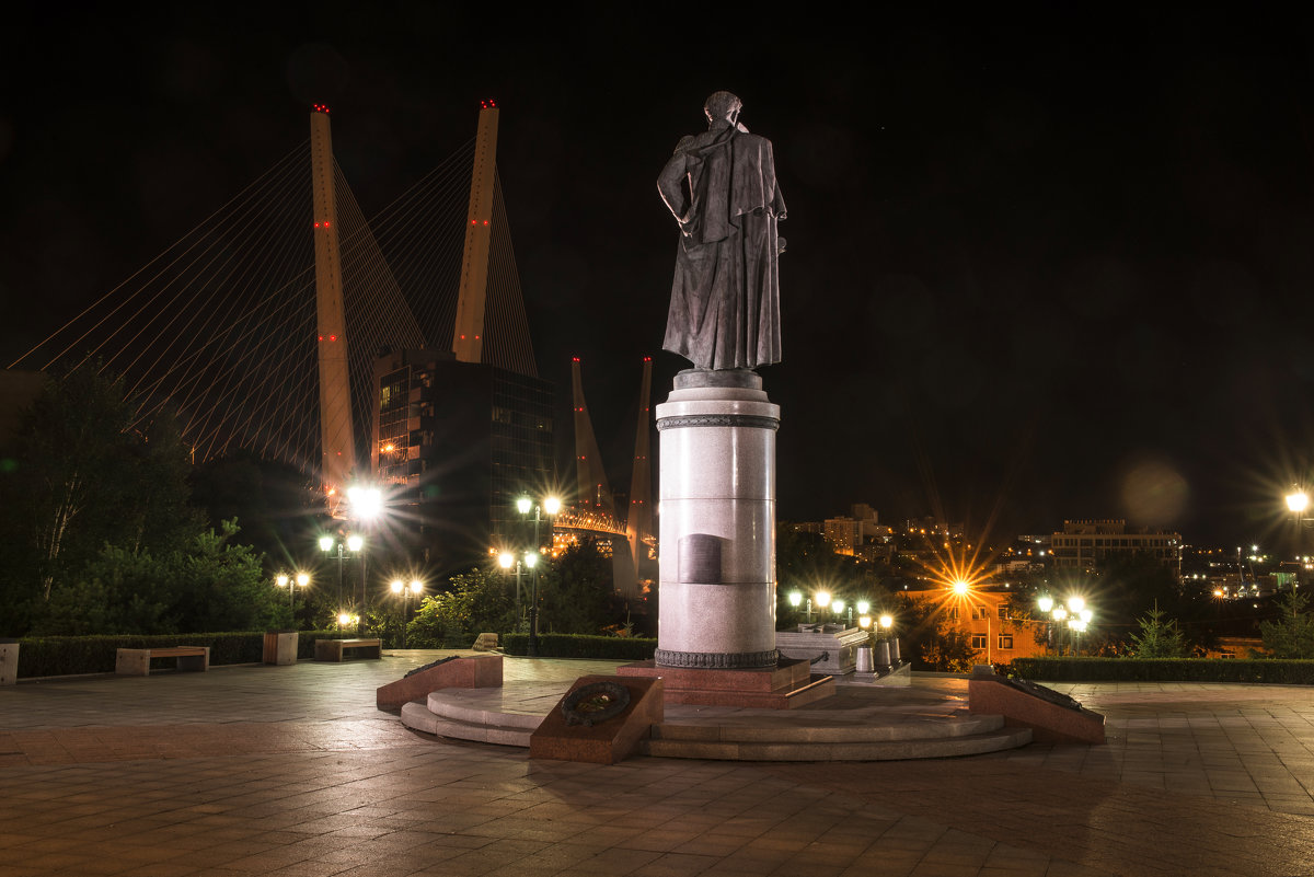 Владивосток, сквер Суханова - Дмитрий 