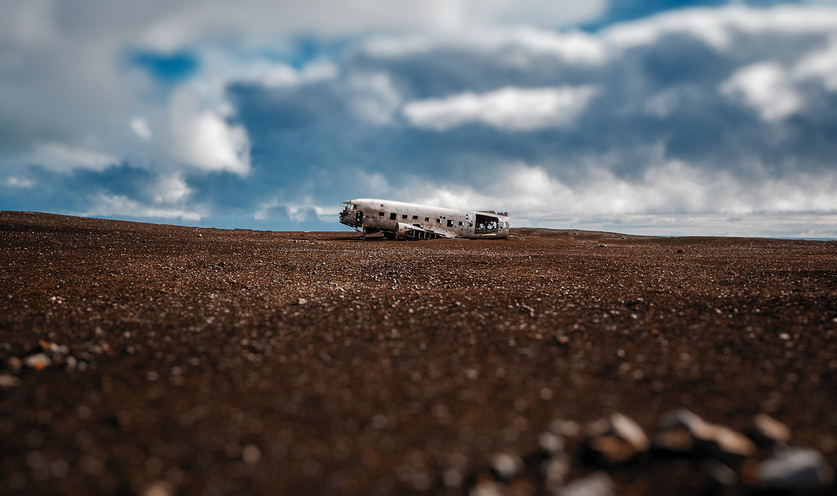 Останки самолета DC-3 ВМС США на пляже в Исландии... - Александр Вивчарик