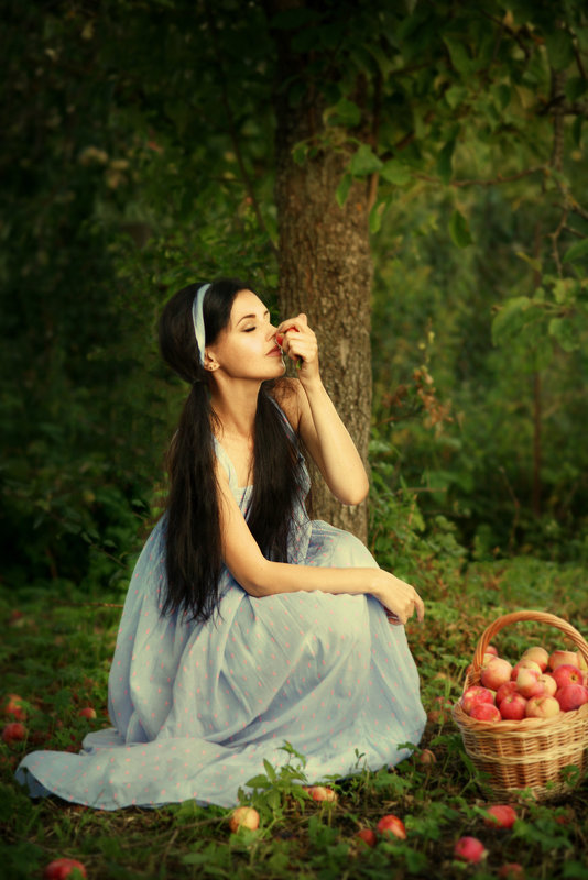 Яблоневый сад - Юлия MAK