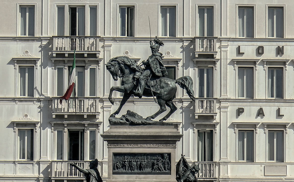 Venice. Monument to Victor Emmanuel II. - Игорь Олегович Кравченко