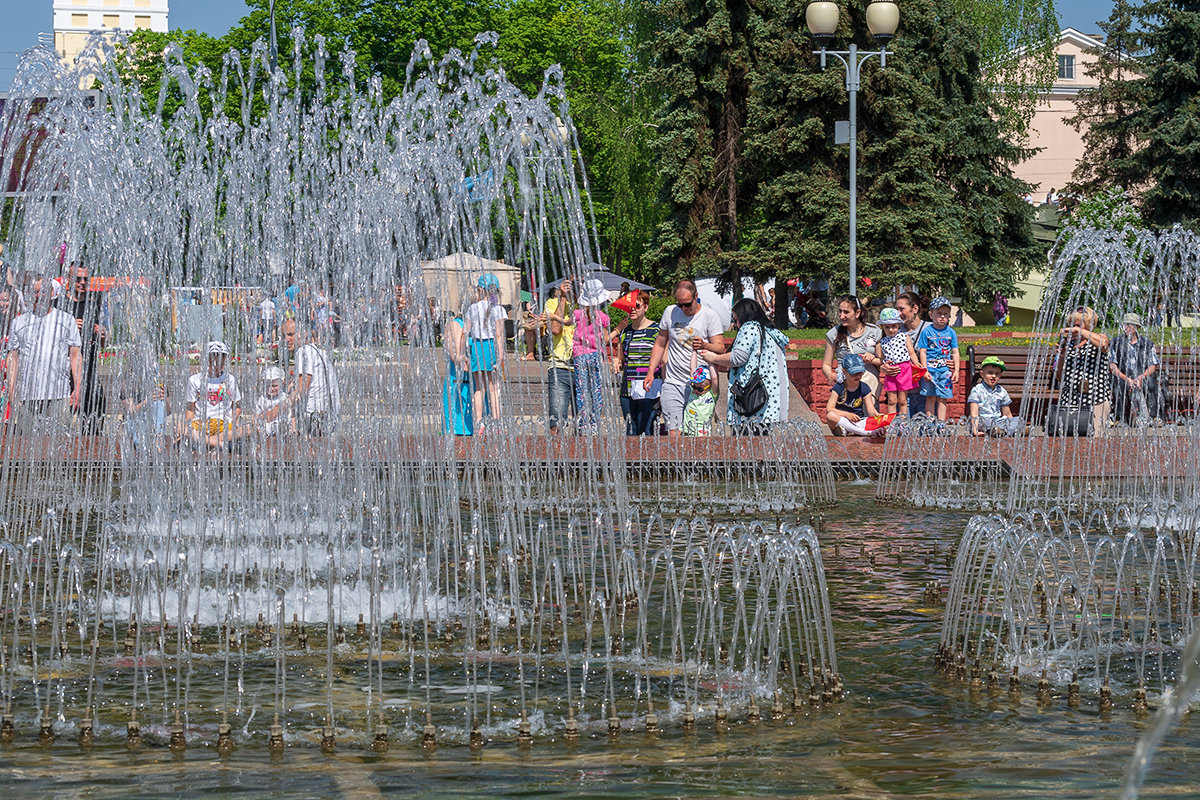 Городской фонтан - Игорь Сикорский