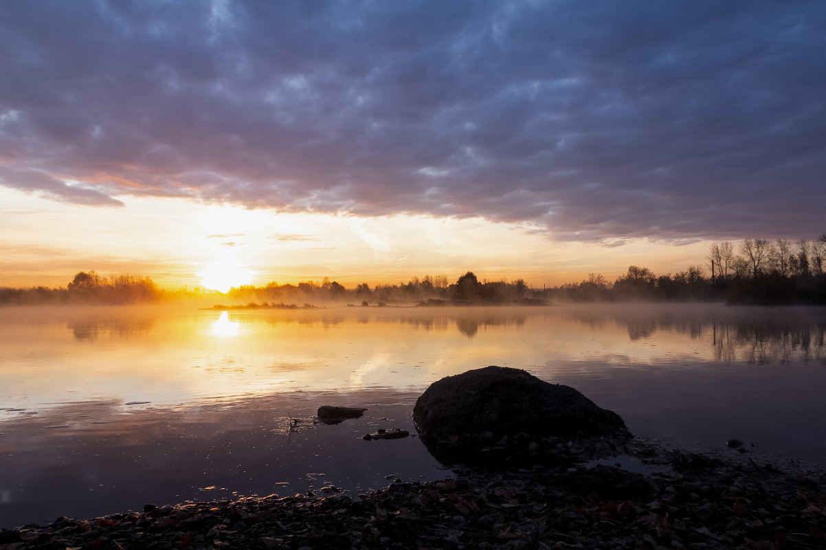 Рассвет возле реки - Александр Будов