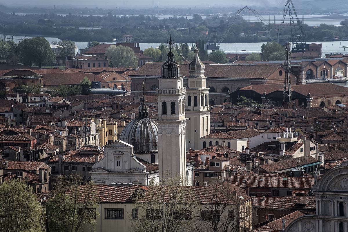 Venezia. Scuola Dalmata di San Giorgio e Trifone e San Giorgio degli Schiavoni. - Игорь Олегович Кравченко