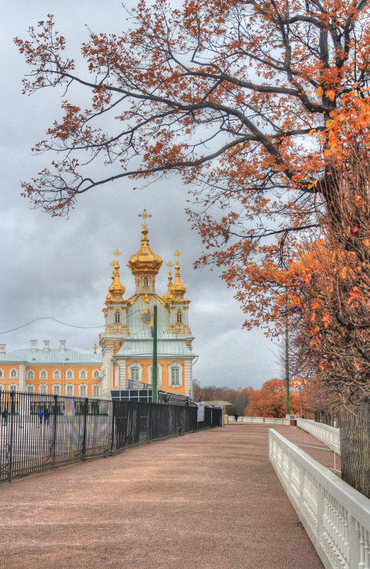 В Петергофе - Сергей Григорьев