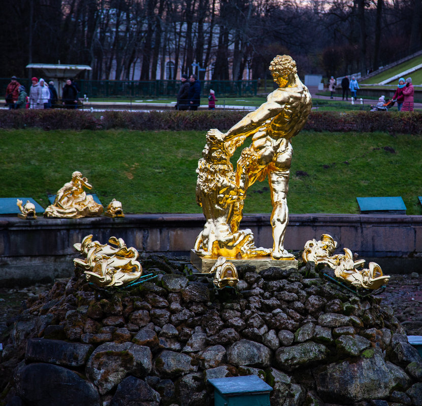 Петергоф осенний - Александр Бритшев