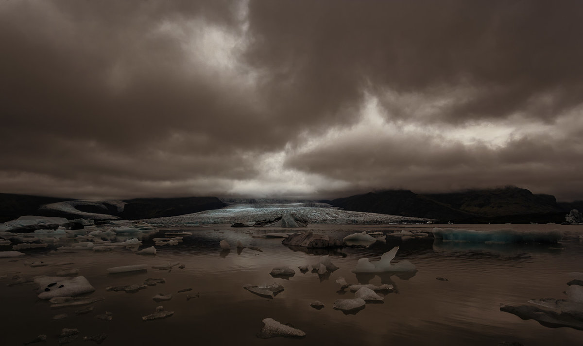 "Сияющий" ледник... Исландия! - Александр Вивчарик
