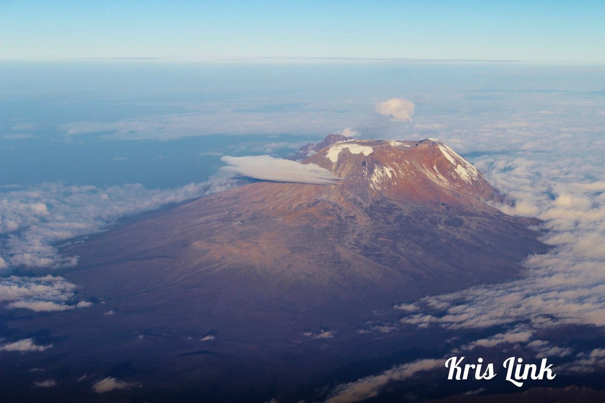 Килиманджа́ро — потенциально активный стратовулкан на северо-востоке Танзании, высочайшая точка Афри - Kristina 