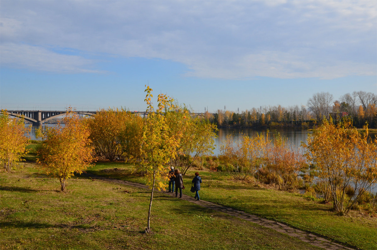 Прогулка по берегу (Красноярск) - Татьяна Соловьева