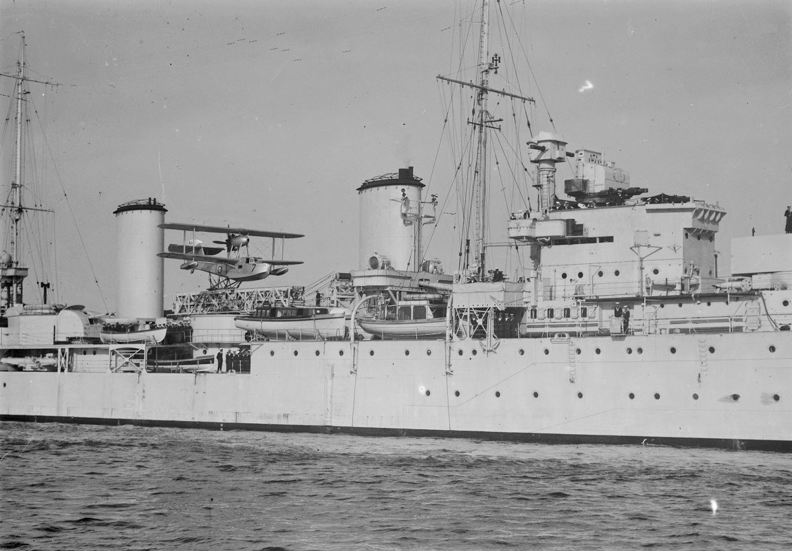 "HMAS Sydney".light cruiser.class Perth. - Александр 
