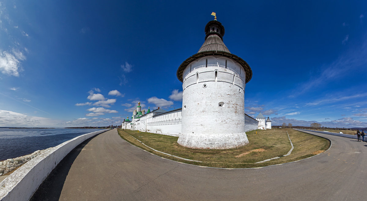 2018.05.01_7995-801  Макарьево. Монастырь панорама 1280 - Дед Егор 