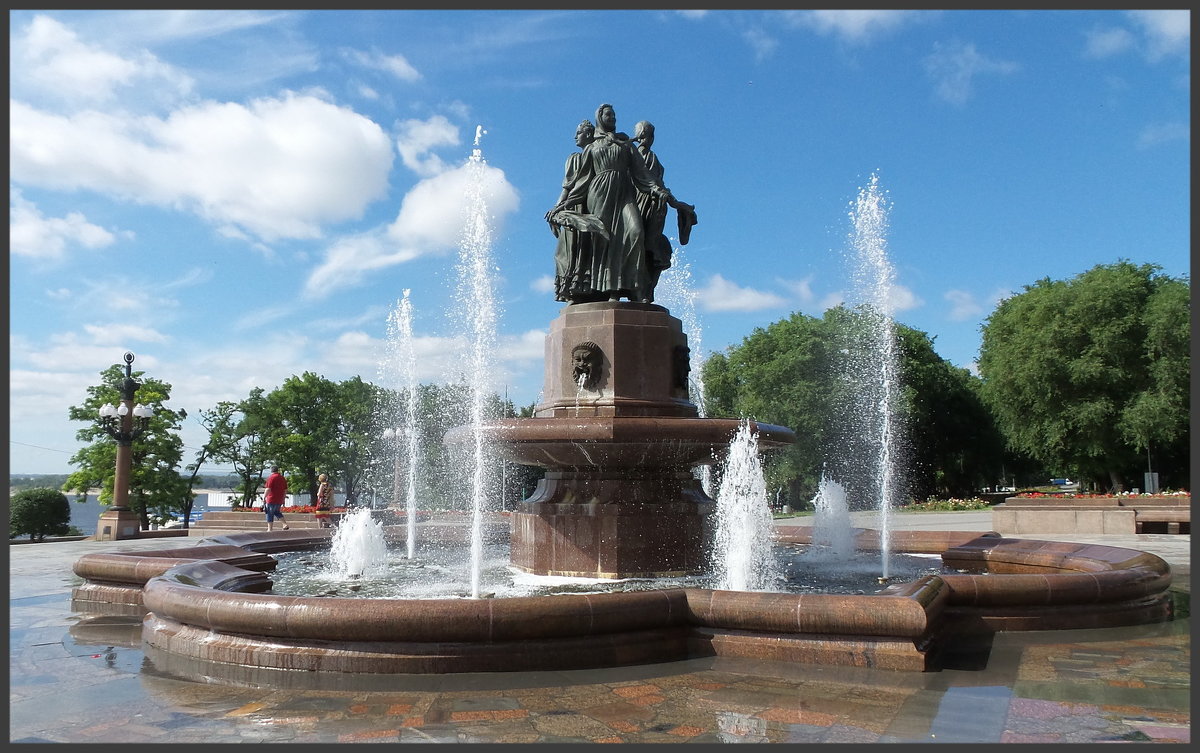 Главный фонтан города - фонтан дружбы народов! - Юрий ГУКОВЪ