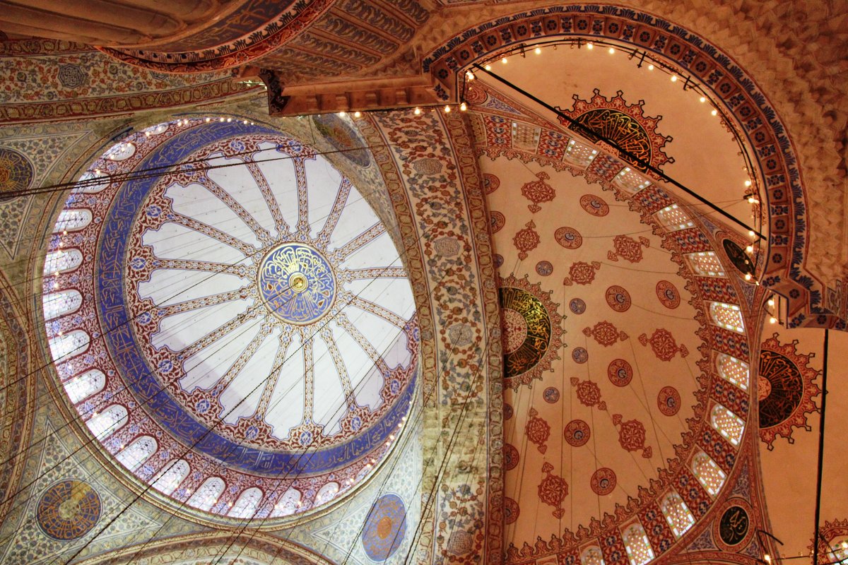 Купола голубой мечети в Стамбуле. - Любовь 