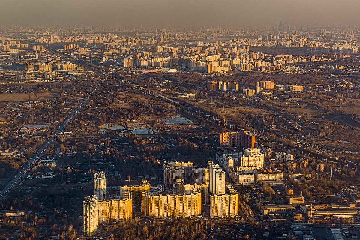 Пригороды Москвы в мягком вечернем Солнце - Сергей Бурлакин