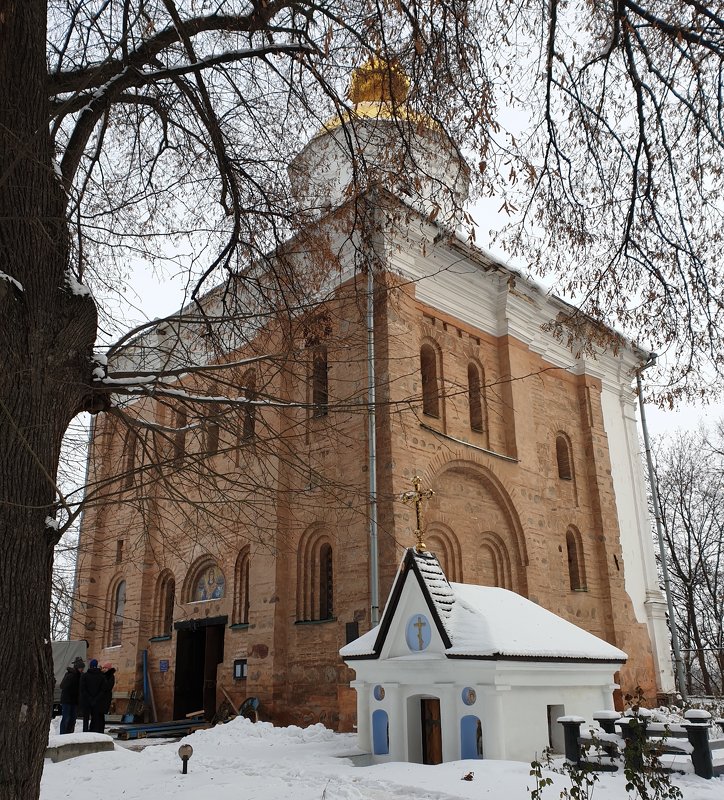 Церковь Михайловская 1070-1088 год, Киев, Выдубицкий мужской монастырь - Александр Скамо