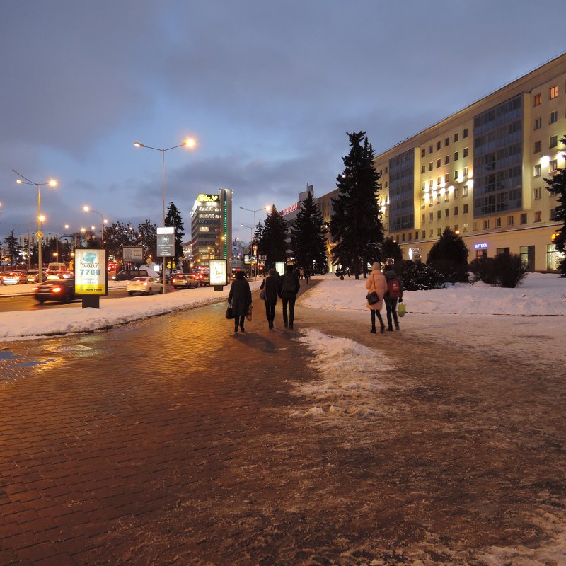 Вечером в городе - Александр Сапунов