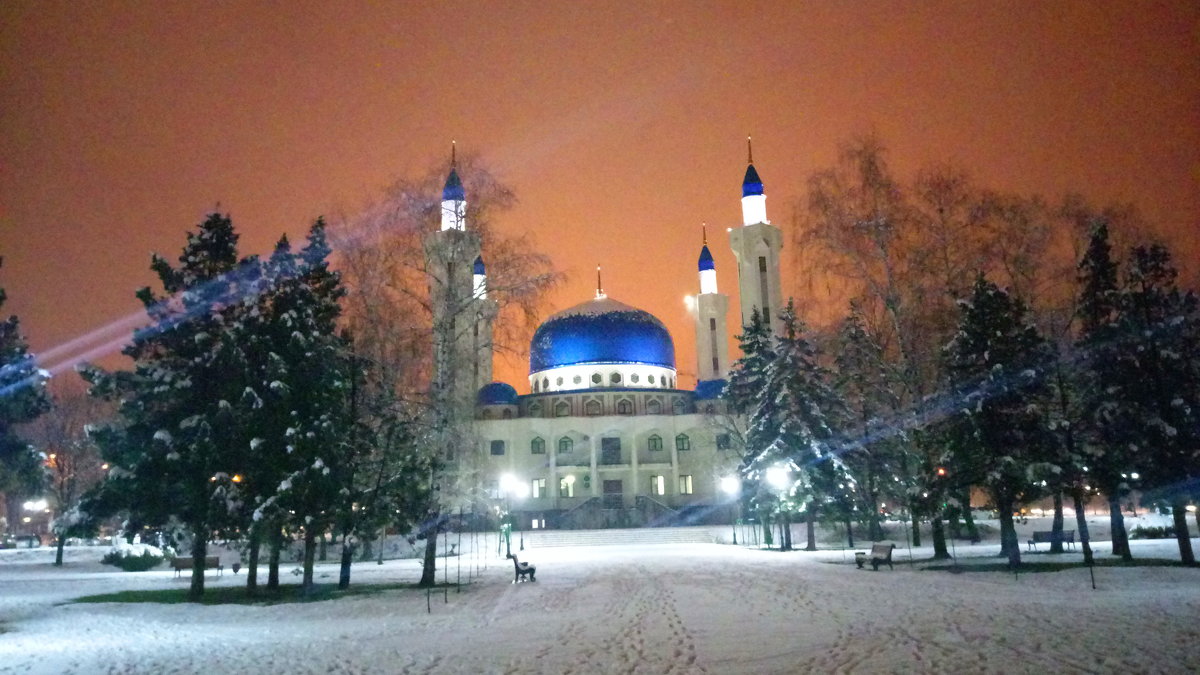 Майкопская мечеть в канун старого нового года - Денис Александрович Суворов