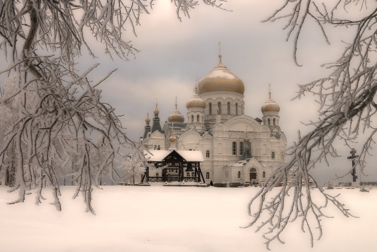 Крестовоздвиженский... - Сергей Иваныч