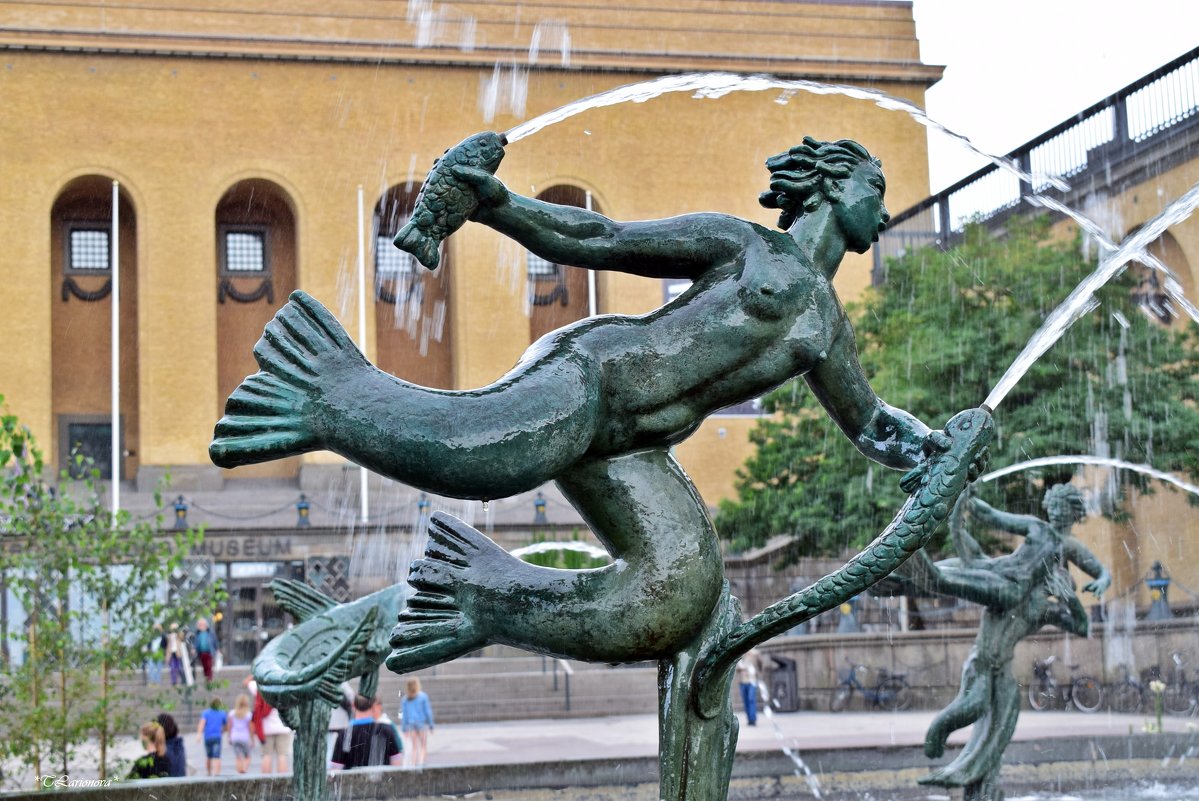 Фрагмент фонтана "Посейдон" в Гетеборге - Татьяна Ларионова