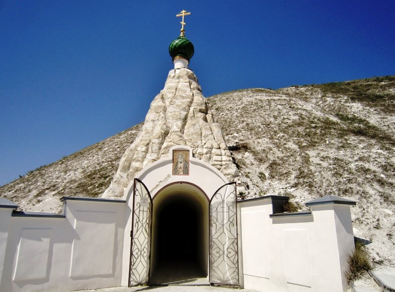 Вход в пещерный храм Серафима Саровского - Елена (ЛенаРа)