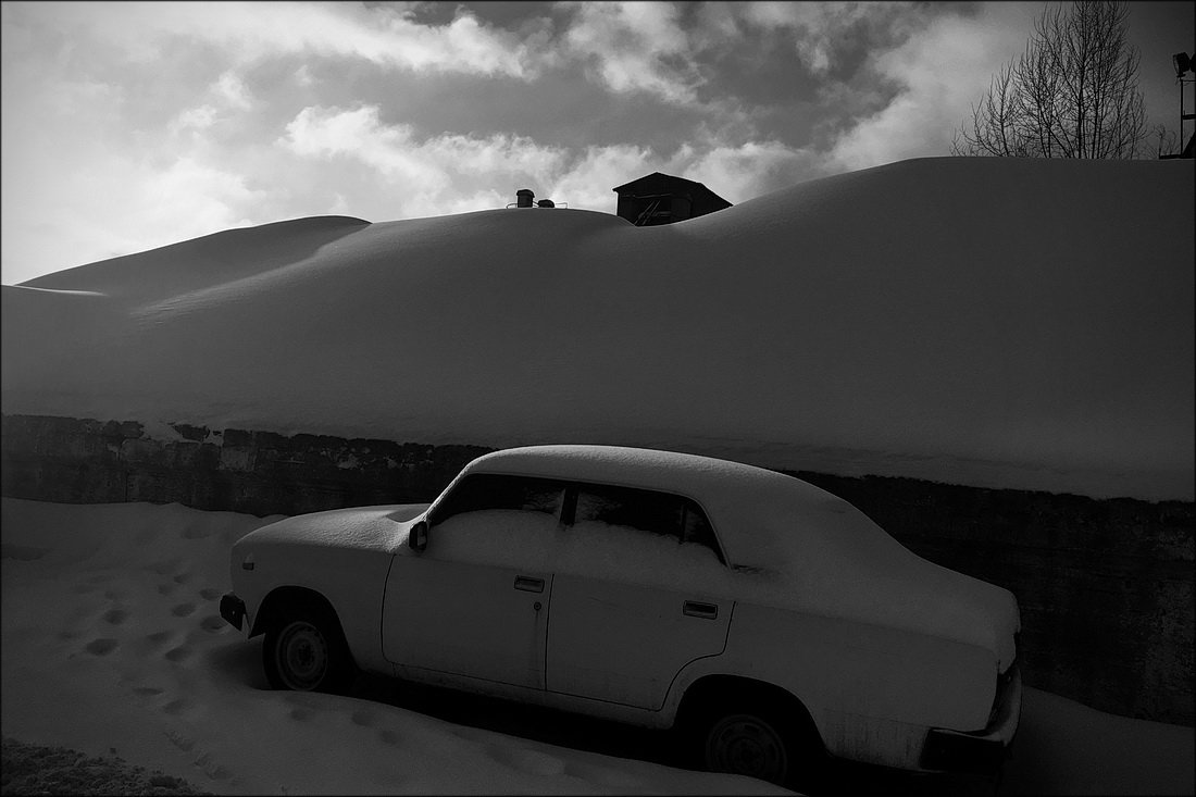 cars hiss by my window - Айдимир .